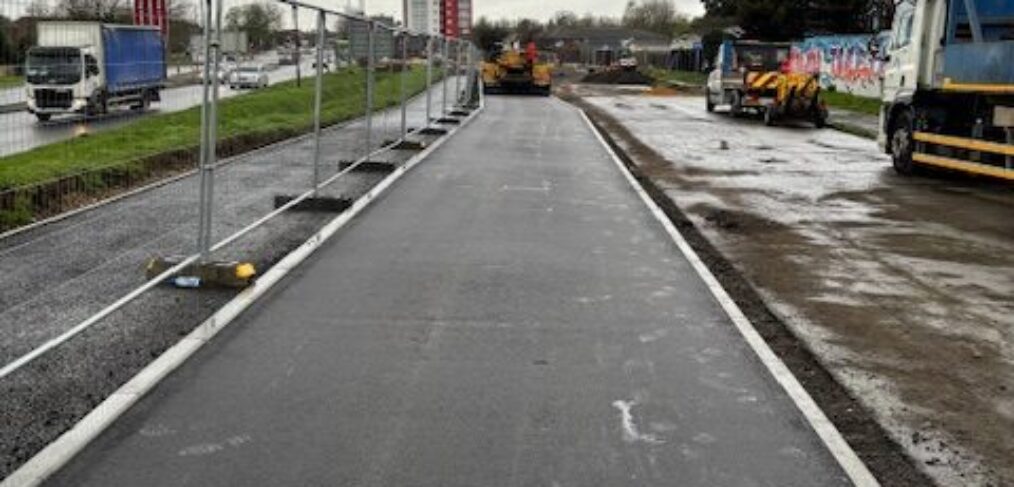 Asphalt cycle path surfacing in London